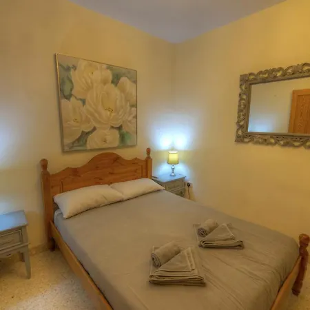 Large And Bright Apartment In The City Centre Goslm-2 Sliema Exterior photo