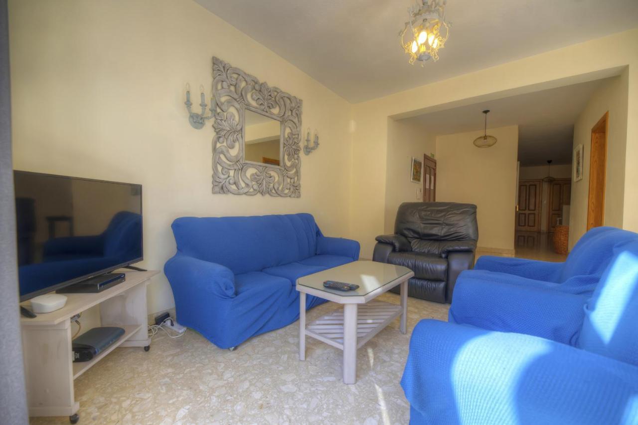 Large And Bright In The Centre Goslm-2 * سليمة